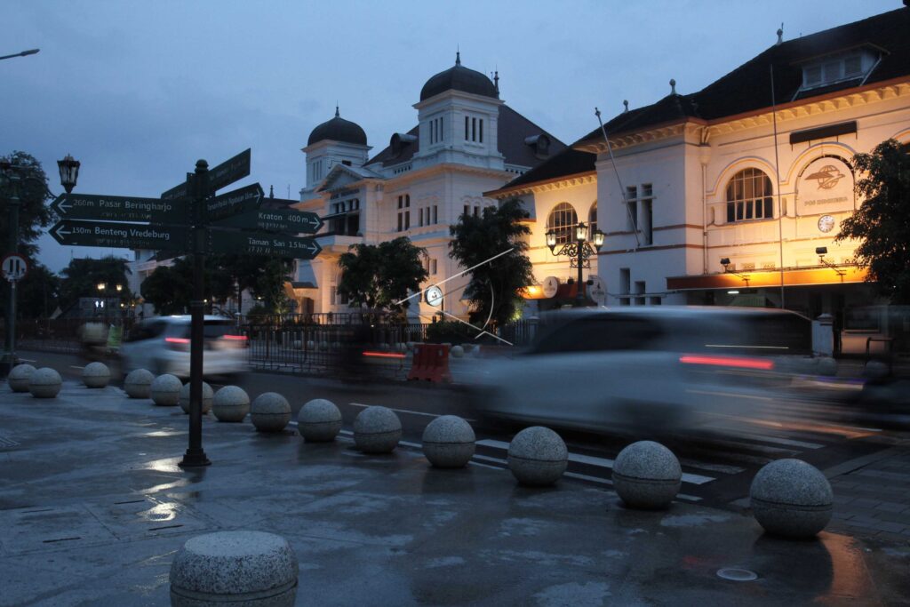 NOL KILOMETER YOGYAKARTA SAAT PANDEMI COVID-19