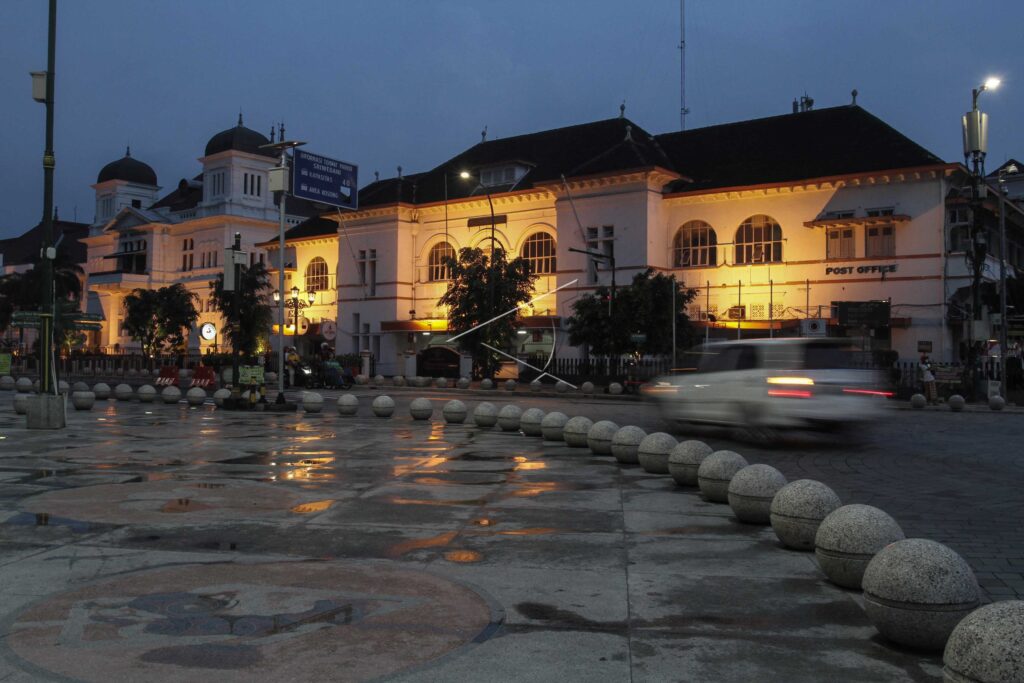 NOL KILOMETER YOGYAKARTA SAAT PANDEMI COVID-19