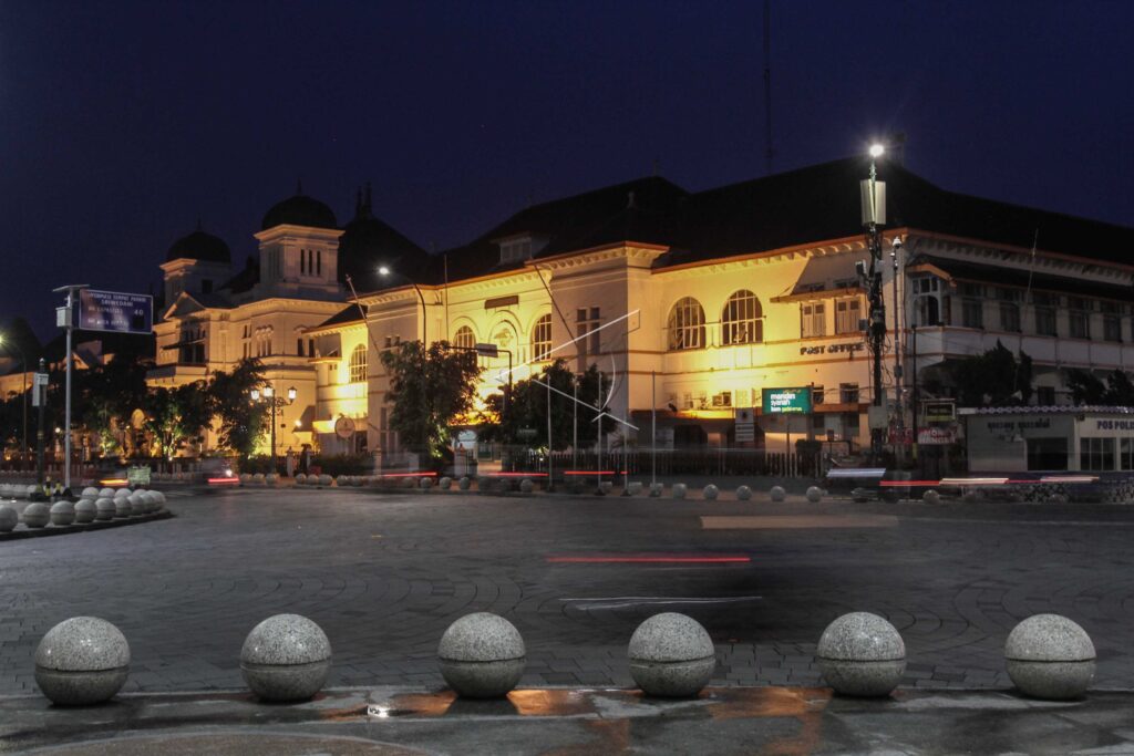 NOL KILOMETER YOGYAKARTA SAAT PANDEMI COVID-19