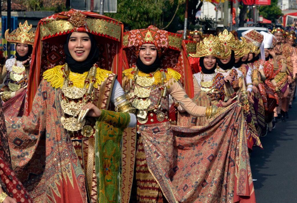 Traditional Clothes of Lampung Province