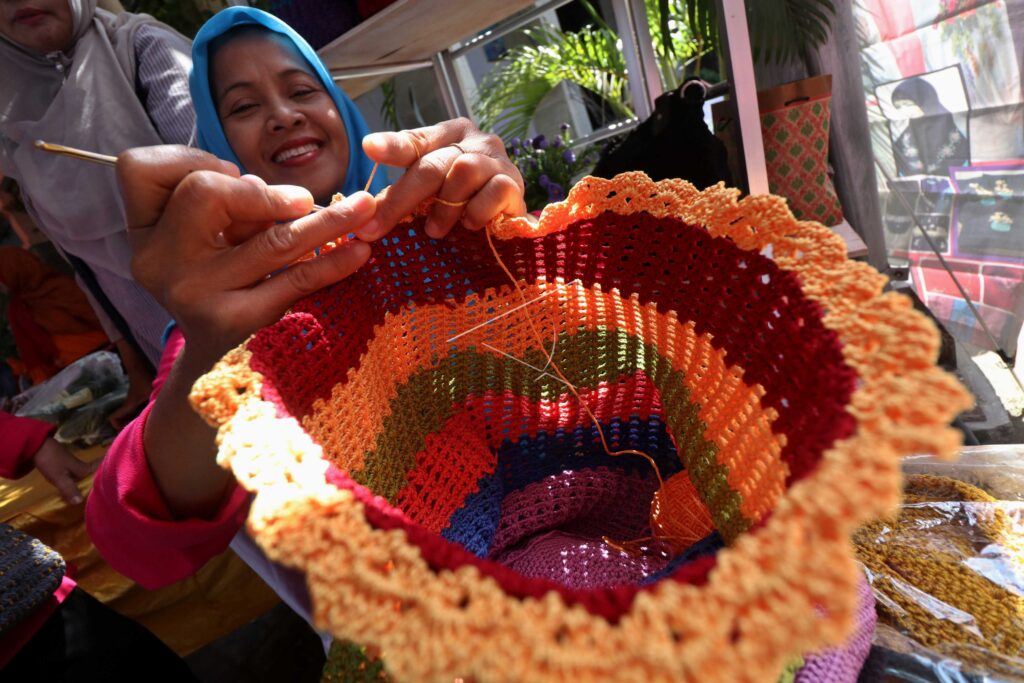 KNIT BAG HANDICRAFTS