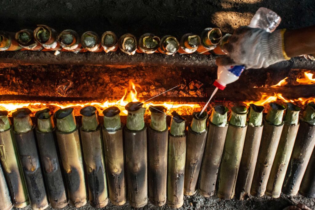 MAKING BAMBOO LEMANG