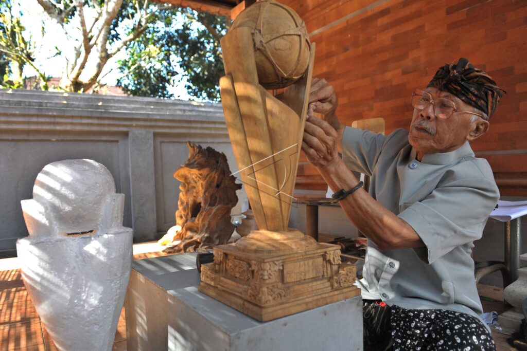 PRODUCTION OF PRESIDENTIAL CUP TROPHY
