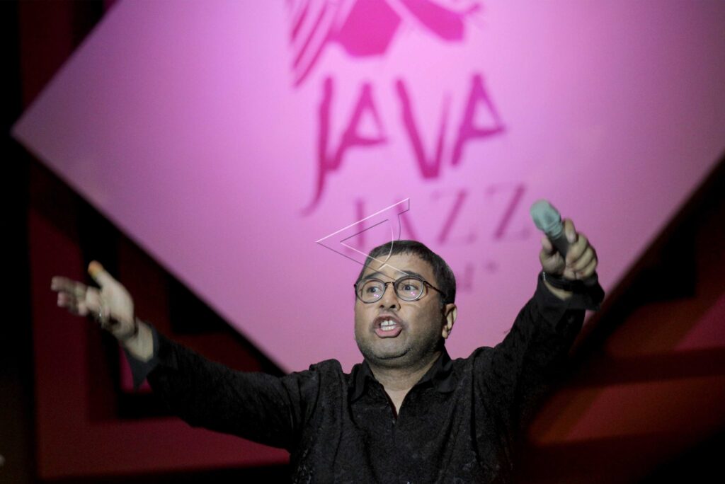 HARVEY MALAIHOLLO AT BNI JAVA JAZZ