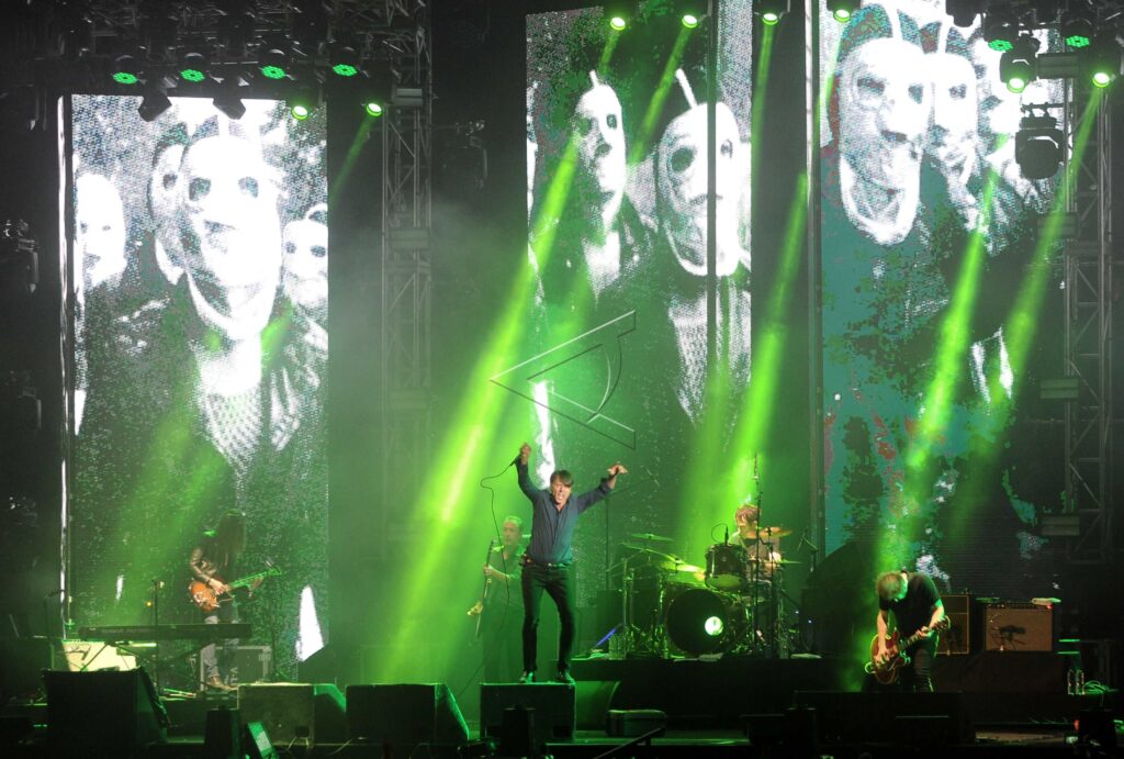 SUEDE AT SOUNDRENALINE