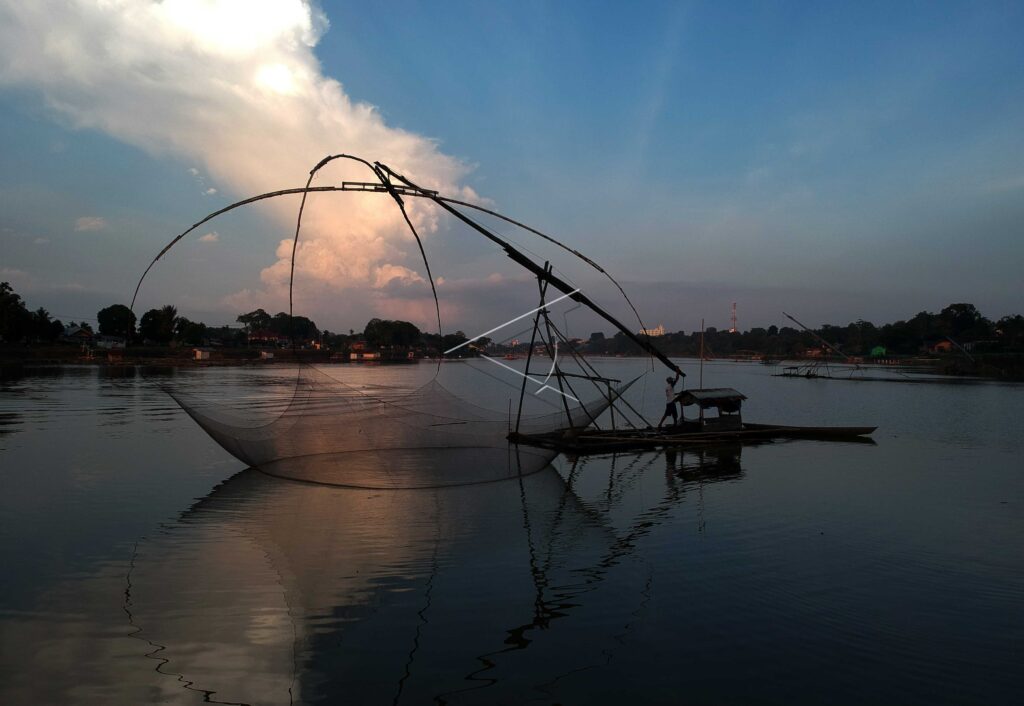 PENATAAN NELAYAN DANAU SIPIN