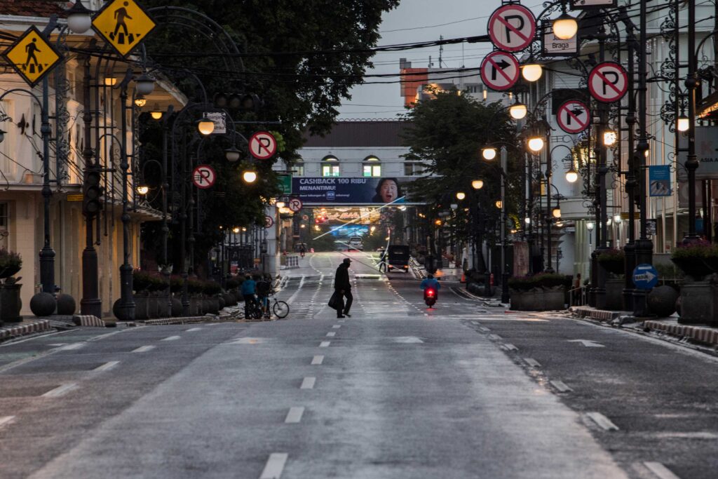 JELANG PENERAPAN PSBB DI BANDUNG RAYA