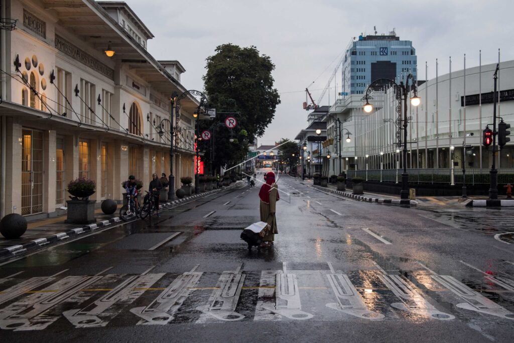 JELANG PENERAPAN PSBB DI BANDUNG RAYA
