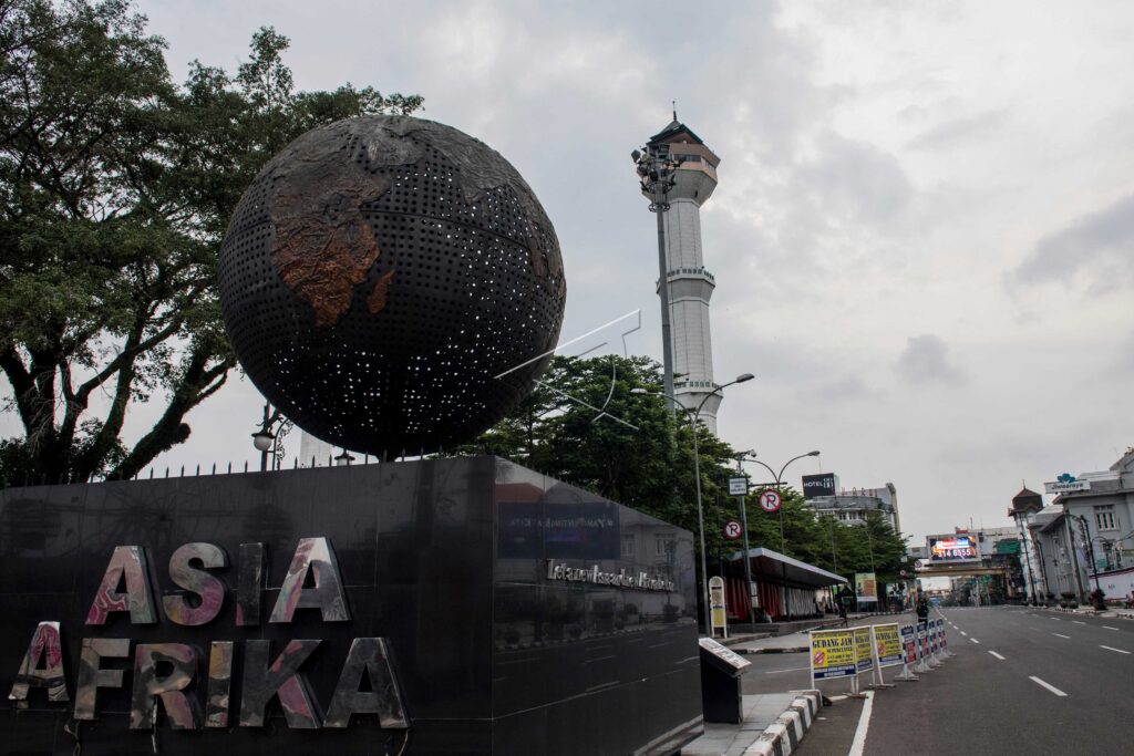 JELANG PENERAPAN PSBB DI BANDUNG RAYA