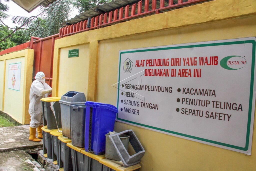 PENGELOLAAN LIMBAH INFEKSIUS RUMAH SAKIT PENANGANAN COVID-19