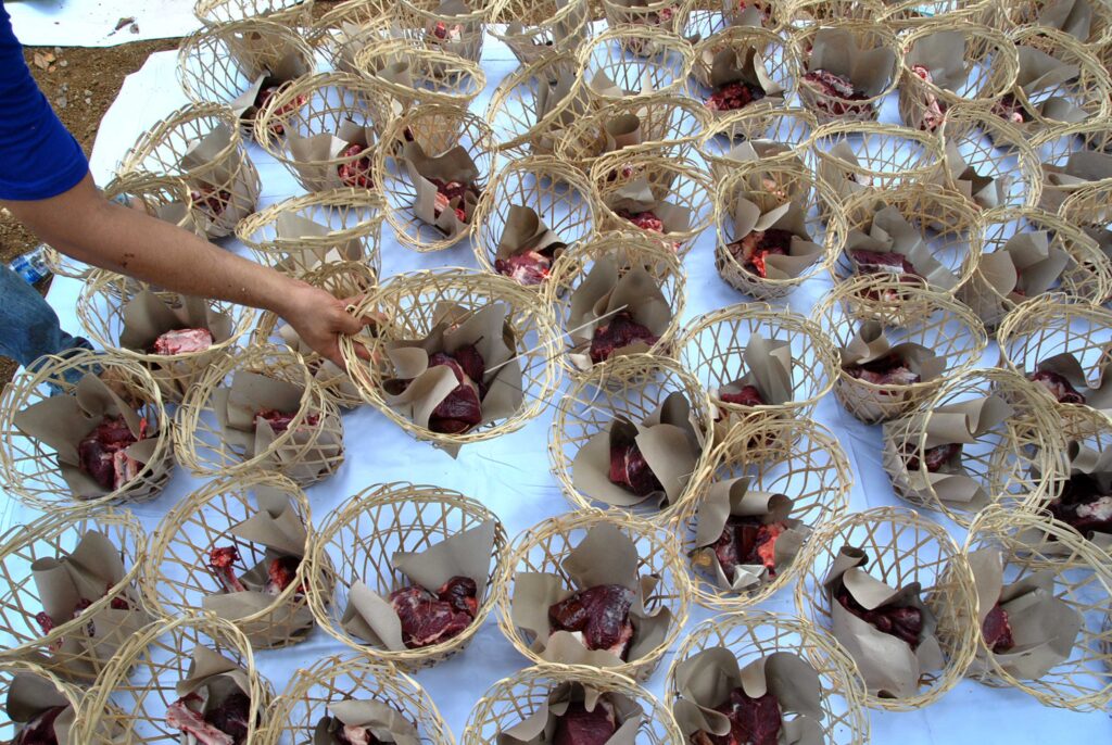 DISTRIBUTION OF SACRIFICIAL MEAT