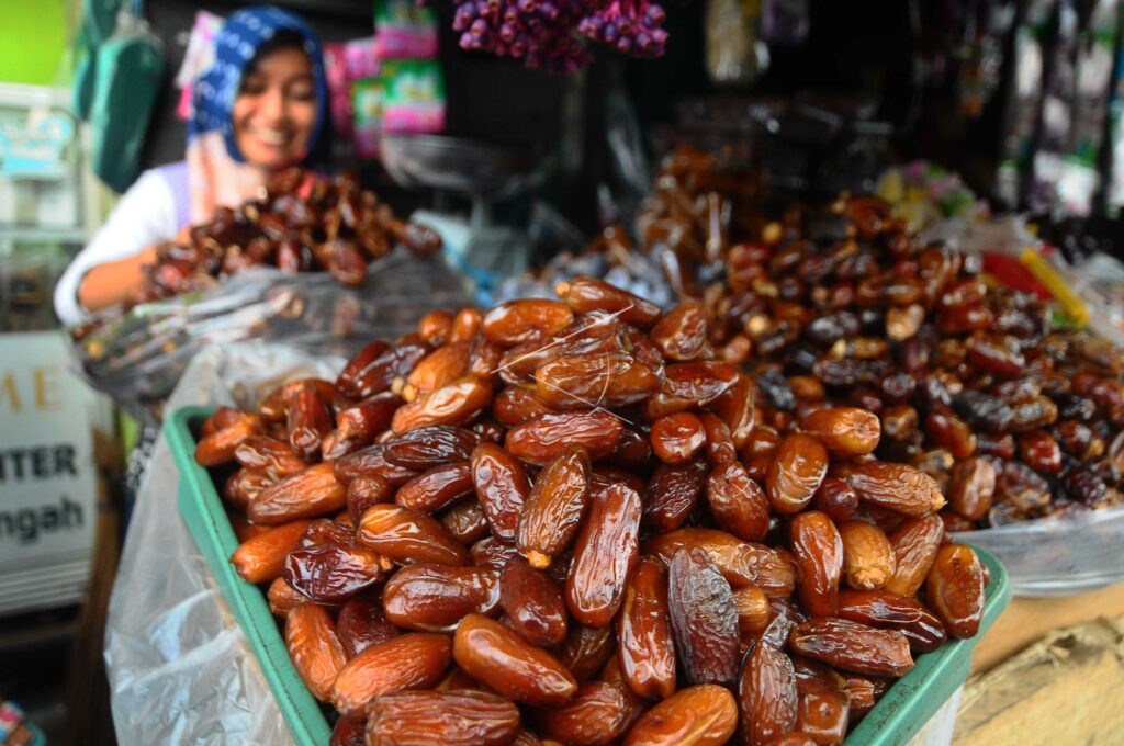 DATES SALE