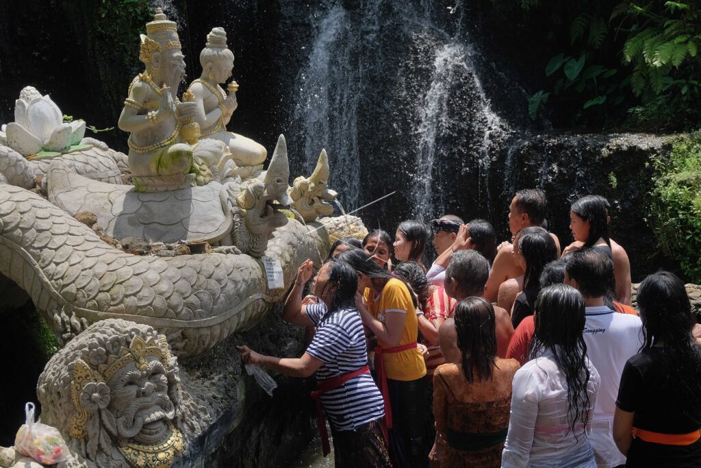 RITUAL PENYUCIAN HARI SIWARATRI