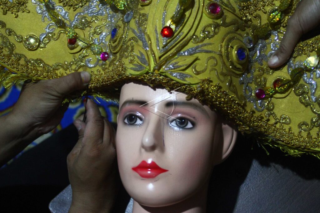 CARNAVAL COSTUME CRAFTSMAN