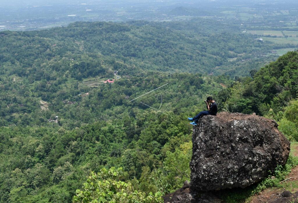 POTENTIAL TOURISM OF MOUNT PENGGER