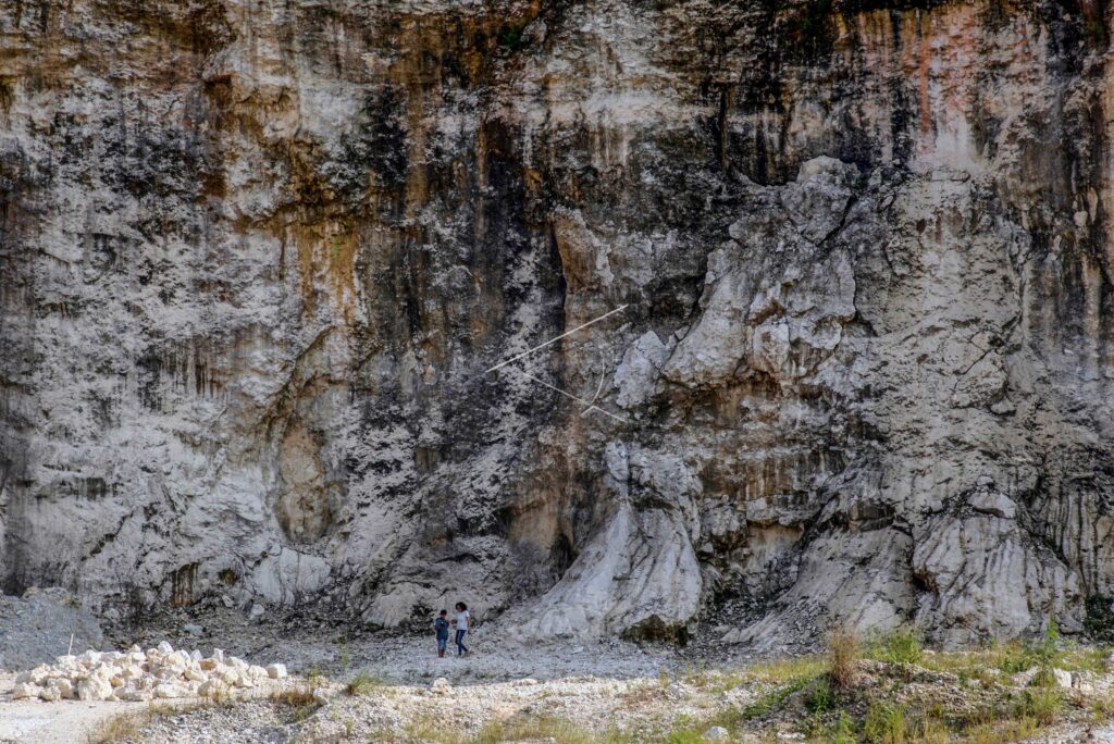 POTENSI WISATA BEKAS GALIAN TAMBANG GUNUNG KAPUR