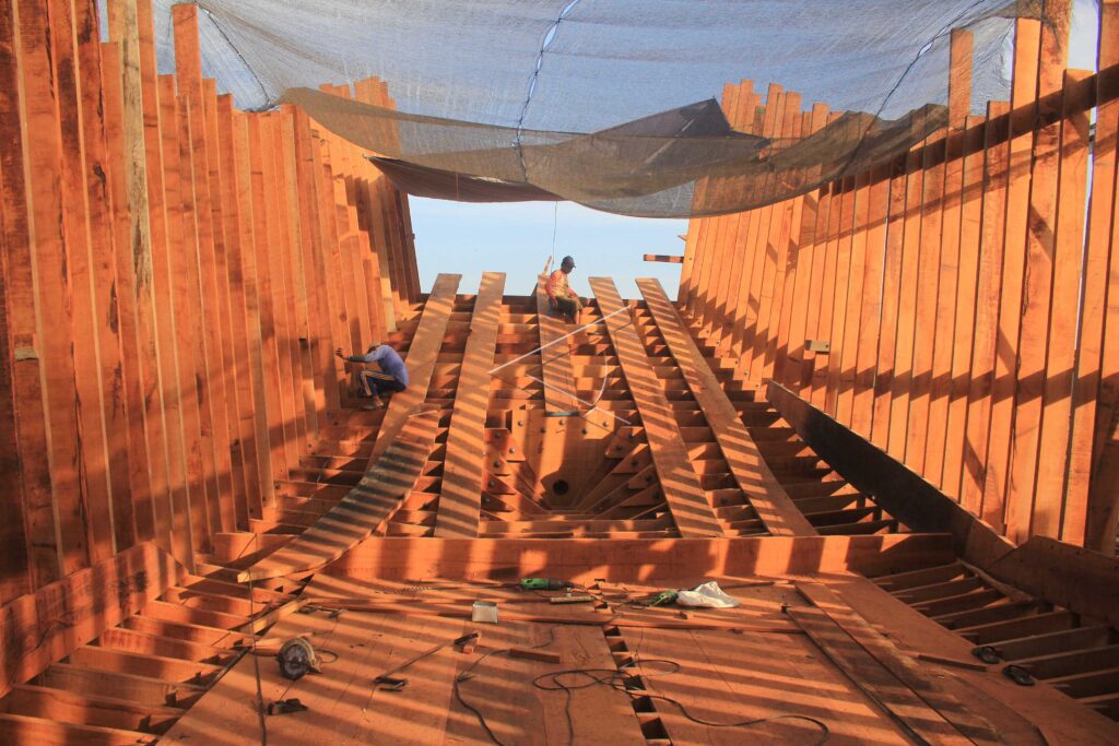 FISHING BOAT PRODUCTION