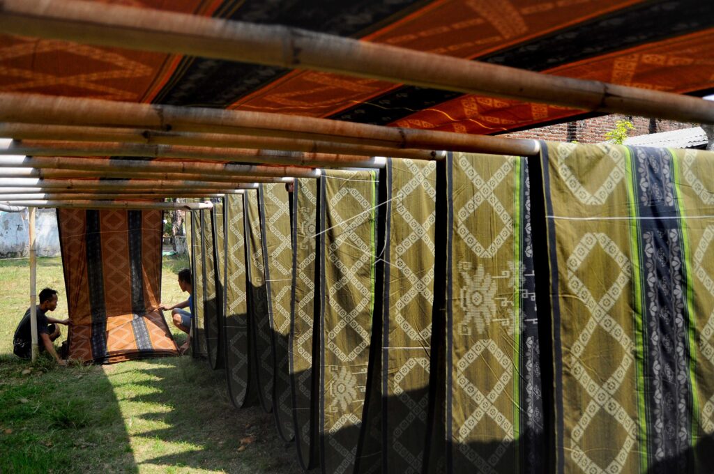 PEKALONGAN WOVEN FABRIC