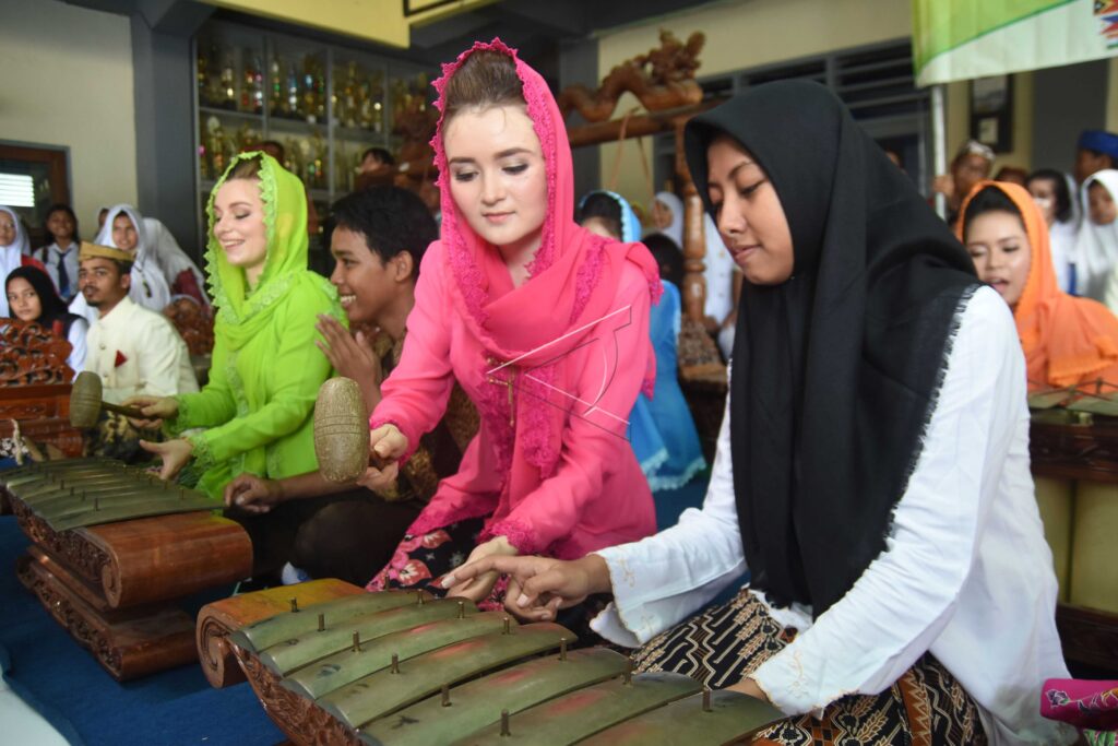 Indonesian Arts and Culture Scholarship