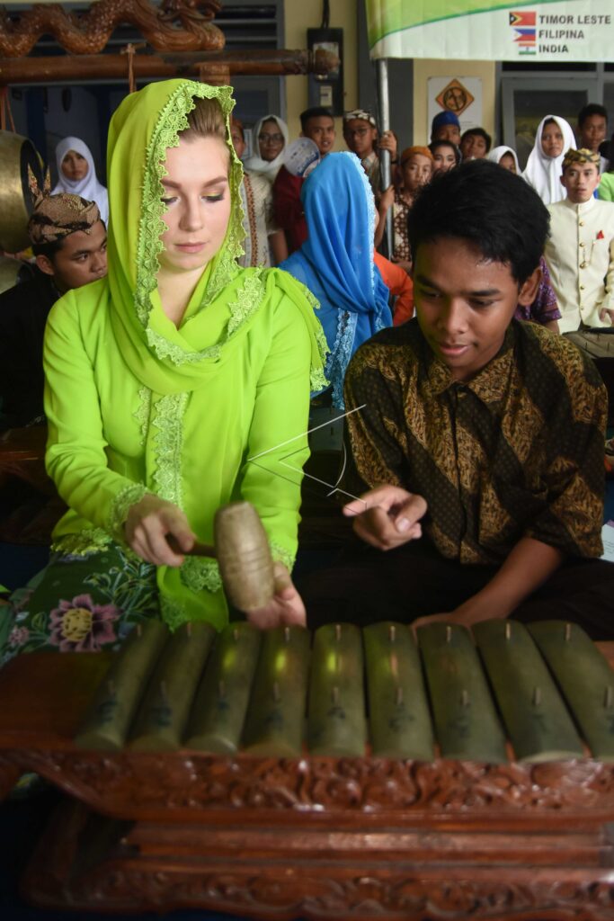 Indonesian Arts and Culture Scholarship