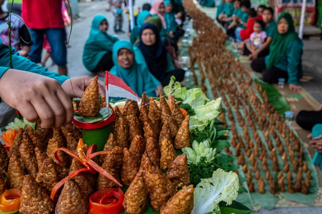 REKOR LEPRID PENYAJIAN TUMPENG TEMPE MINI