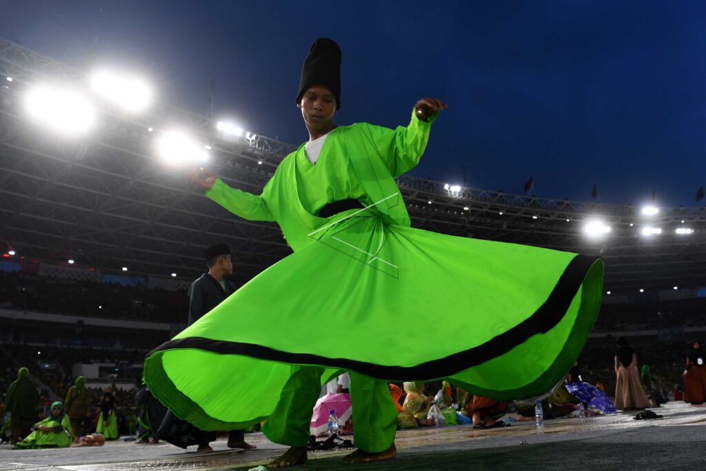 SUFI DANCE AT THE 73RD ANNIVERSARY OF NADLATUL ULAMA