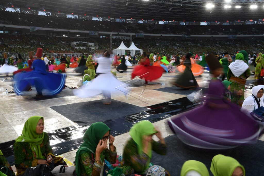 SUFI DANCE AT THE 73RD ANNIVERSARY OF NADLATUL ULAMA