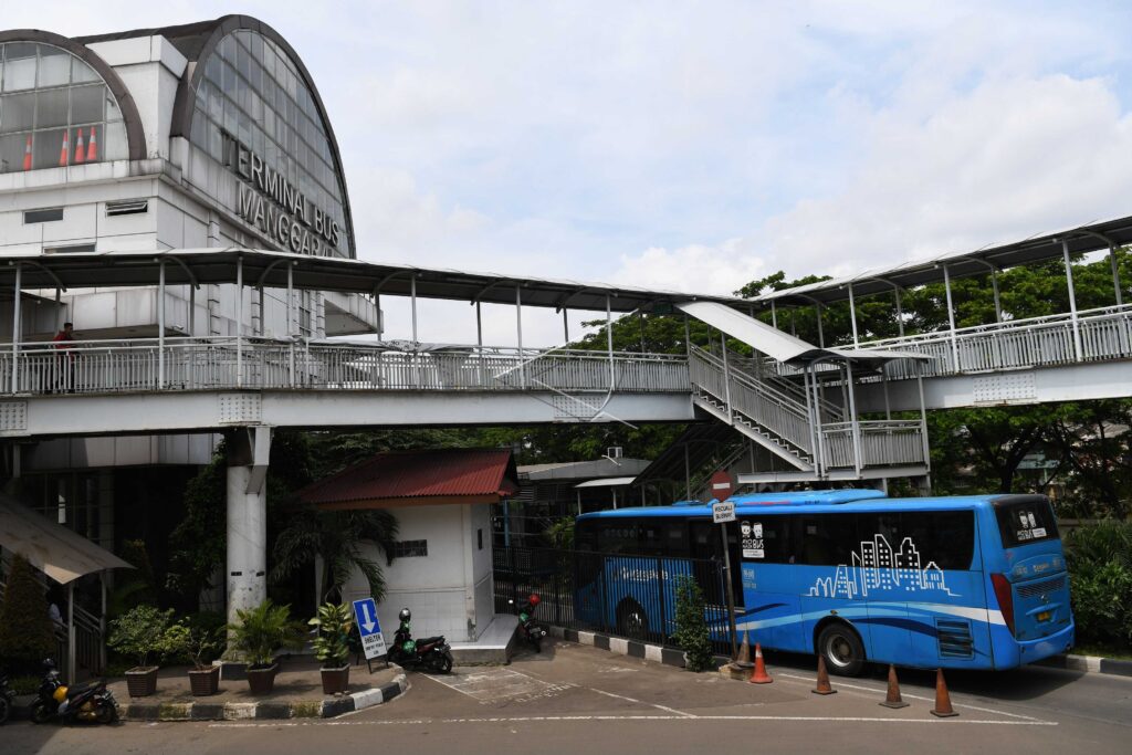 RENCANA JEMBATAN TERMINAL-STASIUN MANGGARAI