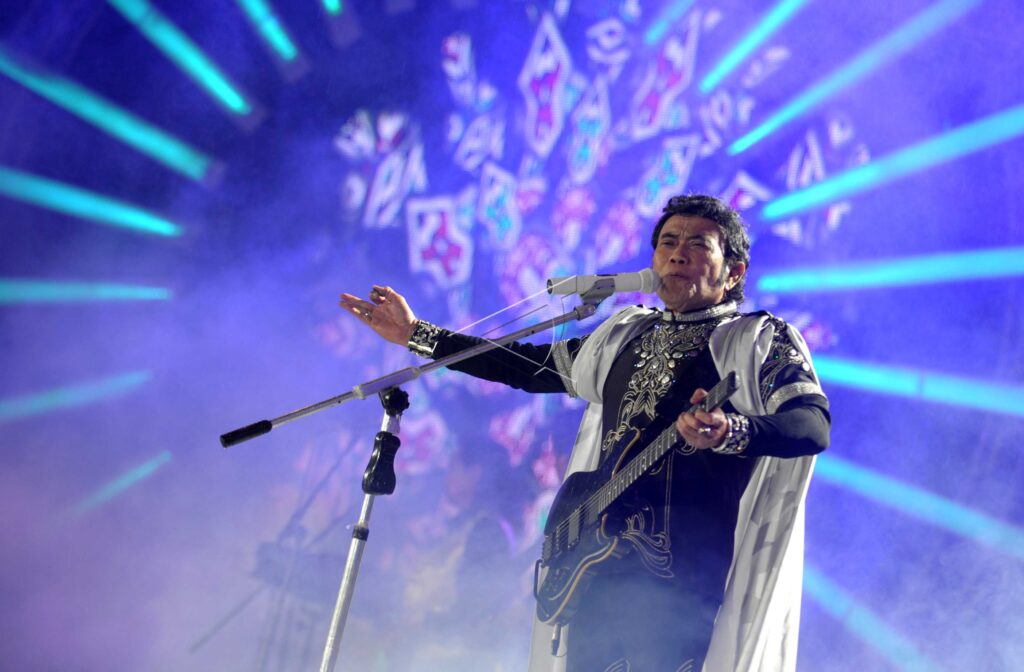 RHOMA IRAMA AT MONAS