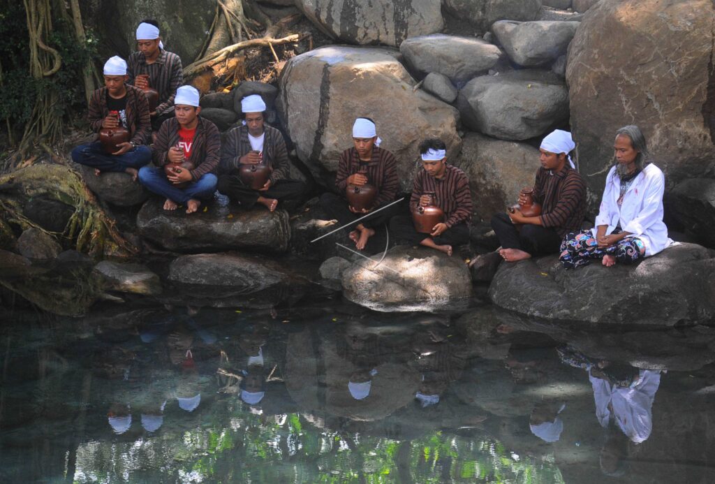 THE NGANGSU BANYU RITUAL