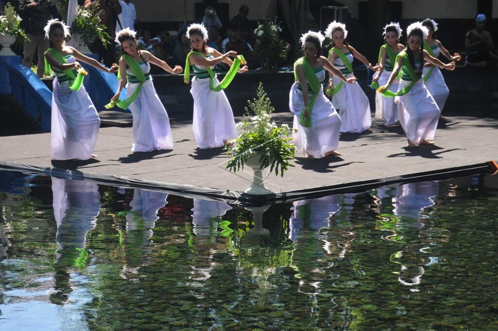 RITUAL PADUSAN SAMBUT RAMADHAN
