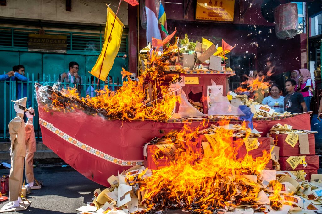 ULAMBAN RITUAL OF TRIDHARMA DEVOTEE