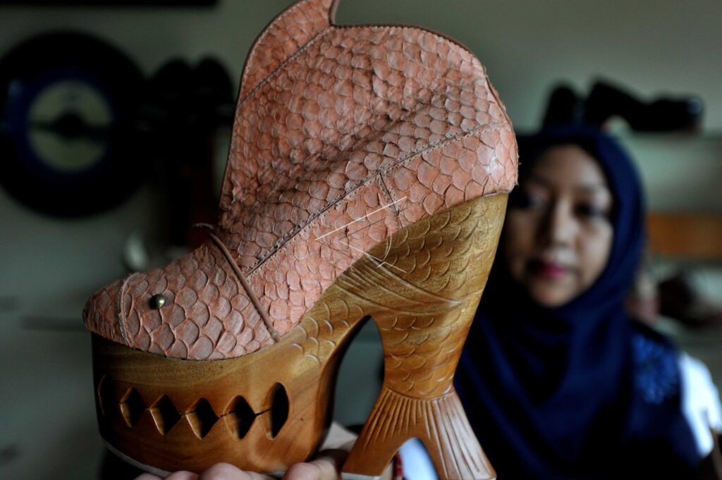 TILAPIA LEATHER SHOES