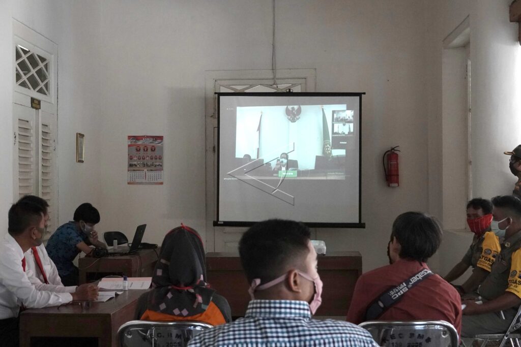 SIDANG PELANGGARAN PERDA PENGGUNAAN MASKER