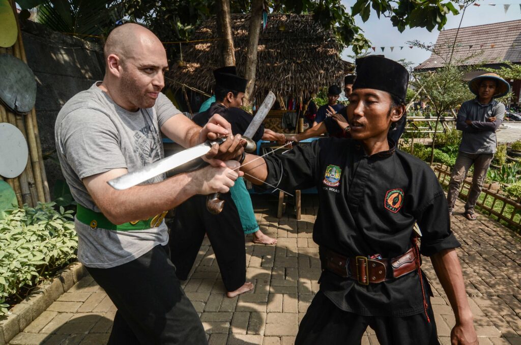 PENCAK SILAT GOLOK TERBANG