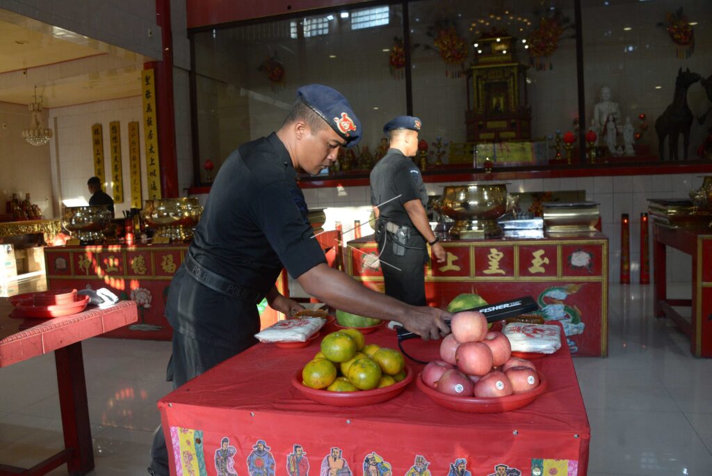 STERILISASI VIHARA DI ACEH