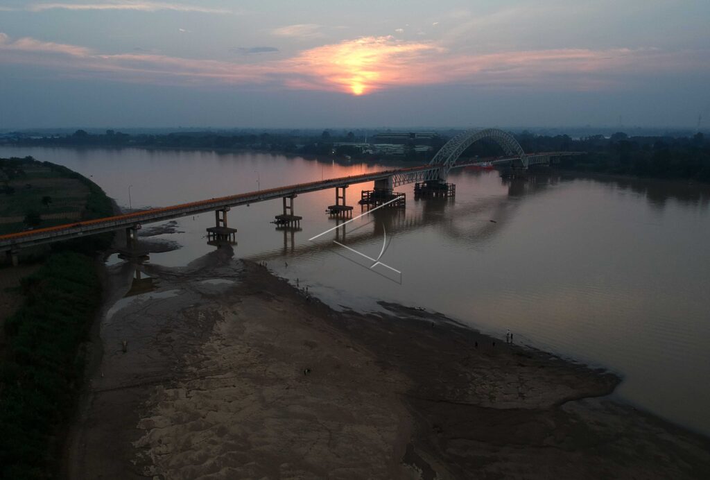 SUNGAI BATANGHARI JAMBI