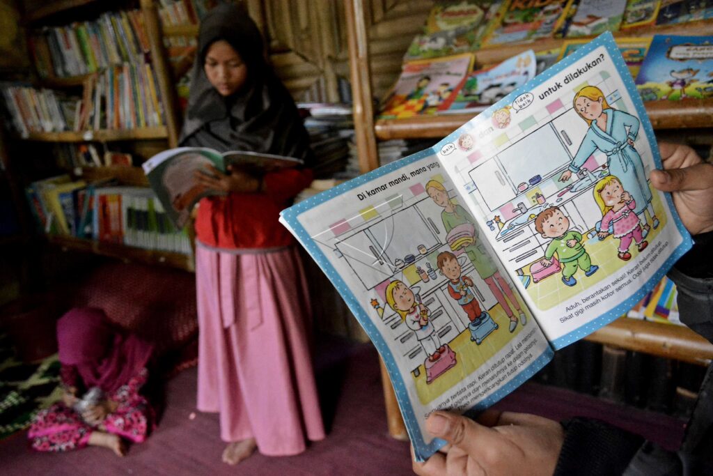 TAMAN BACA DI DAERAH TERPENCIL KABUPATEN GARUT