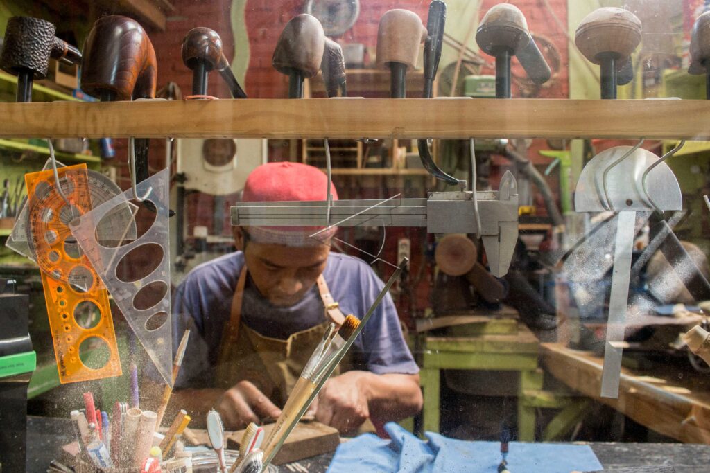 CIGARETTE PIPE CRAFTS