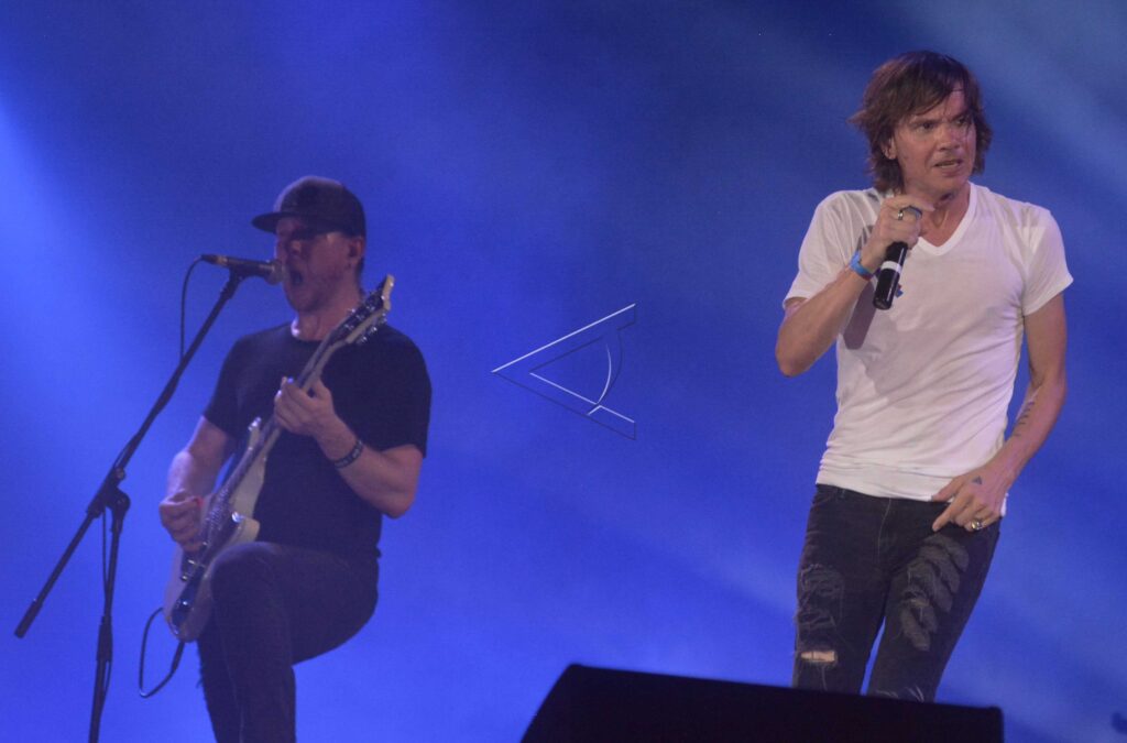 THE RED JUMPSUIT APPARATUS