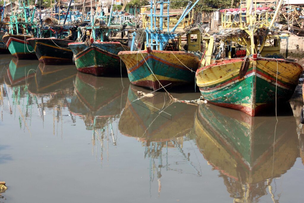 FISHERMEN BOAT