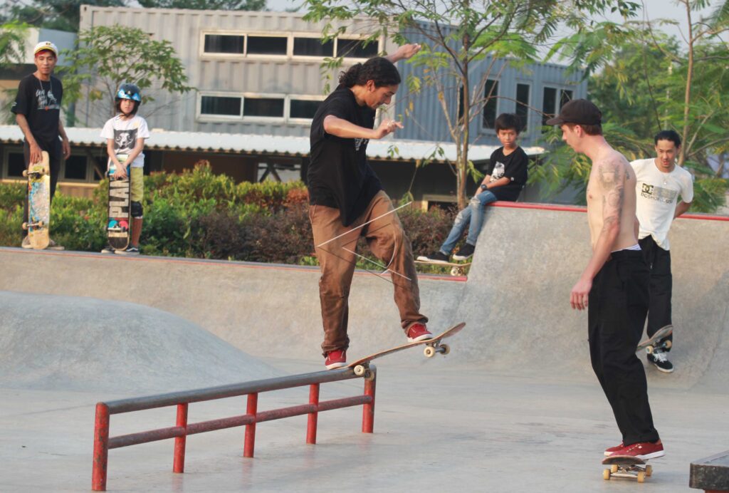 WORLD SKATEBOARD PLAYER TOUR