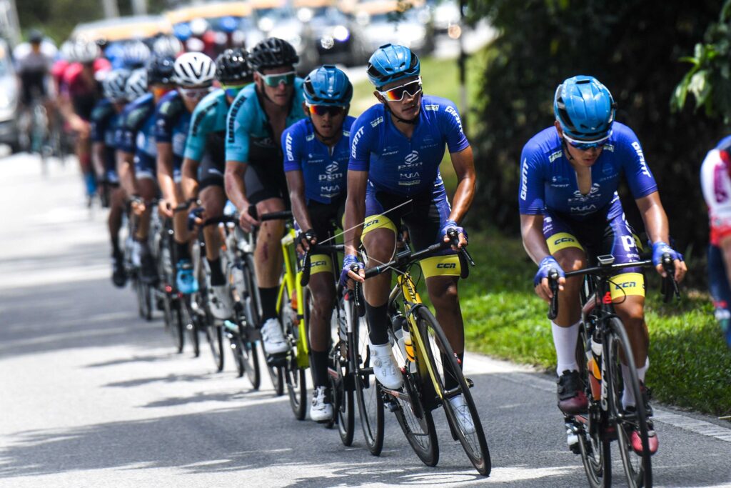 TIM BALAP SEPEDA PGN DI TOUR DE LANGKAWI