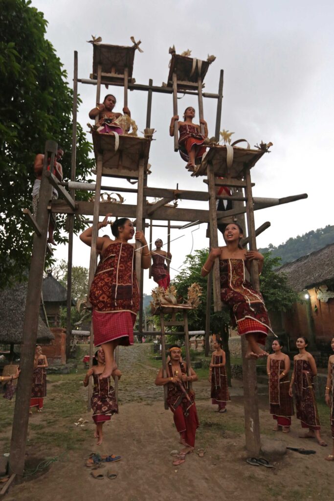 SWING PLAY TRADITION OF TENGANAN PEGRINGSINGAN VILLAGE