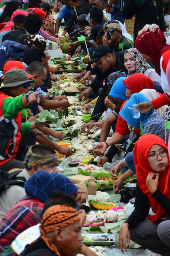 THE LONGEST NASI LIWET