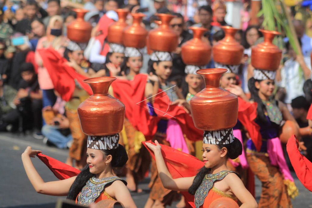 SERENTAUN TRADITION OF CIGUGUR