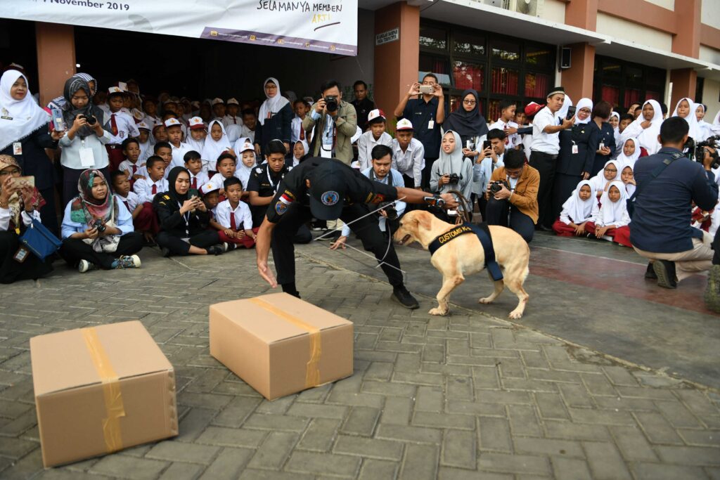 CUSTOMS AND EXCISE K-9 UNIT