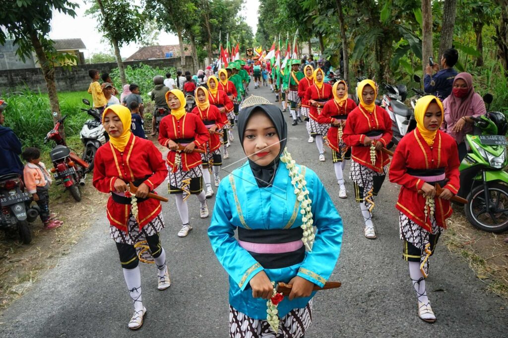 TRADITIONAL PROCESSION OF MBAH BERGAS CARNIVAL