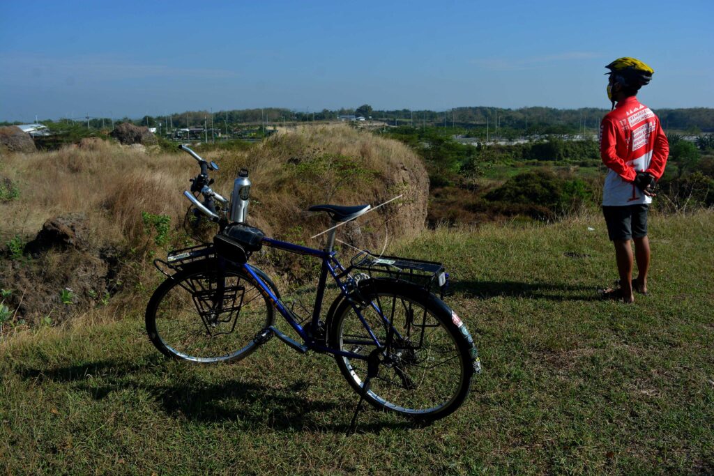UPACARA HUT RI DI LAHAN BEKAS GALIAN TAMBANG