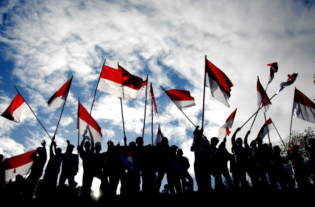 UPACARA BENDERA DI ATAS BUKIT TOKKA